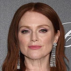 Julianne Moore Jung