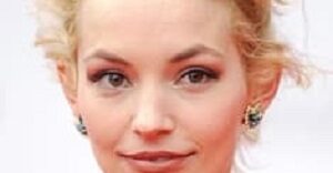 Perdita Weeks Krankheit