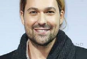 David Garrett Kinder
