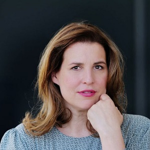 Elena Uhlig Jung