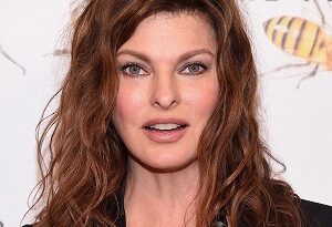 Linda Evangelista Jung