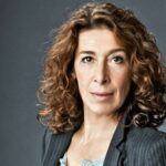Adele Neuhauser Jung